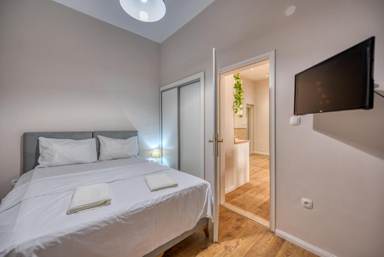 Apartments Vujosevic Тиват Екстериор снимка