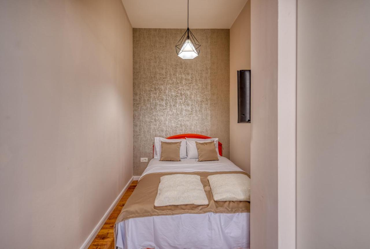 Apartments Vujosevic Тиват Екстериор снимка